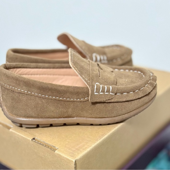 Vintage-Style Loafers-- Toddler Size - Picture 2 of 5